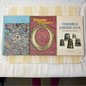 VTG LOT 3 THIMBLE TREASURY THIMBLE AMERICANA BOOK OF 1,000 THIMBLES M LUNDQUIST